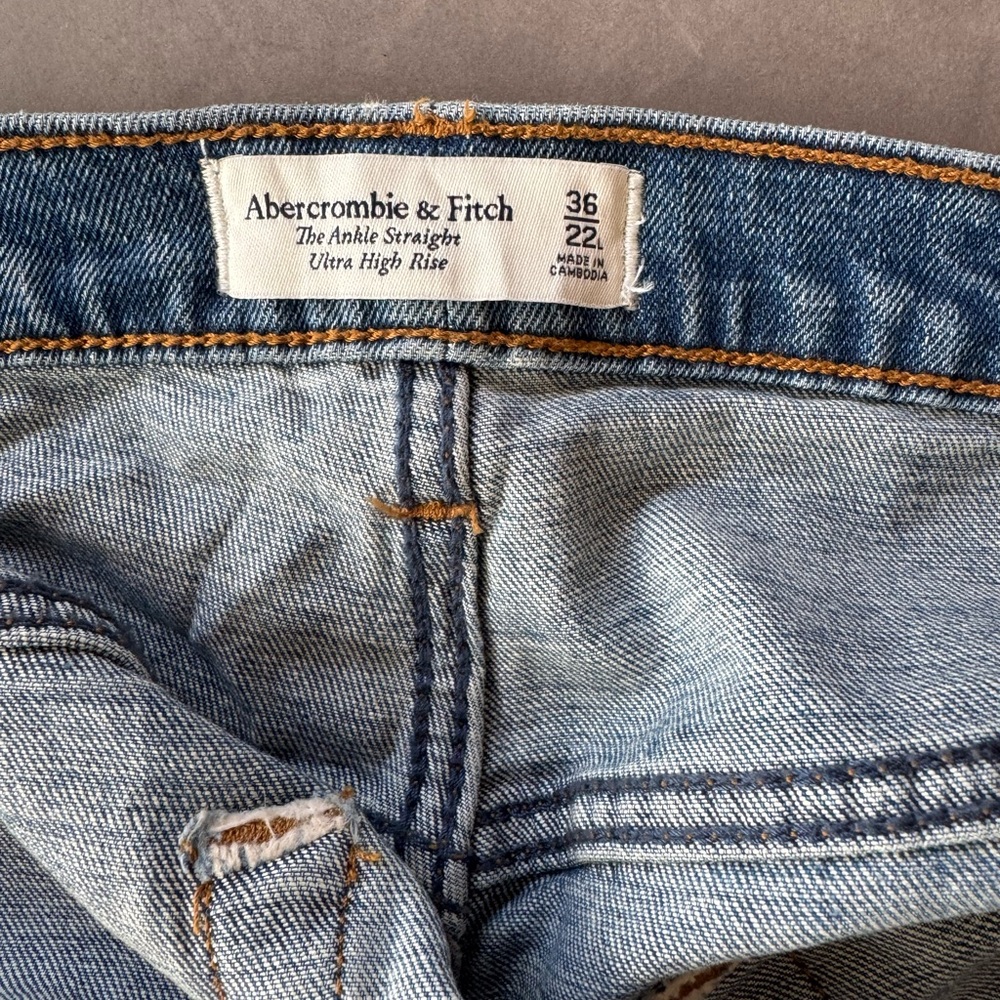 Abercrombie & Fitch Light Blue Denim Jeans